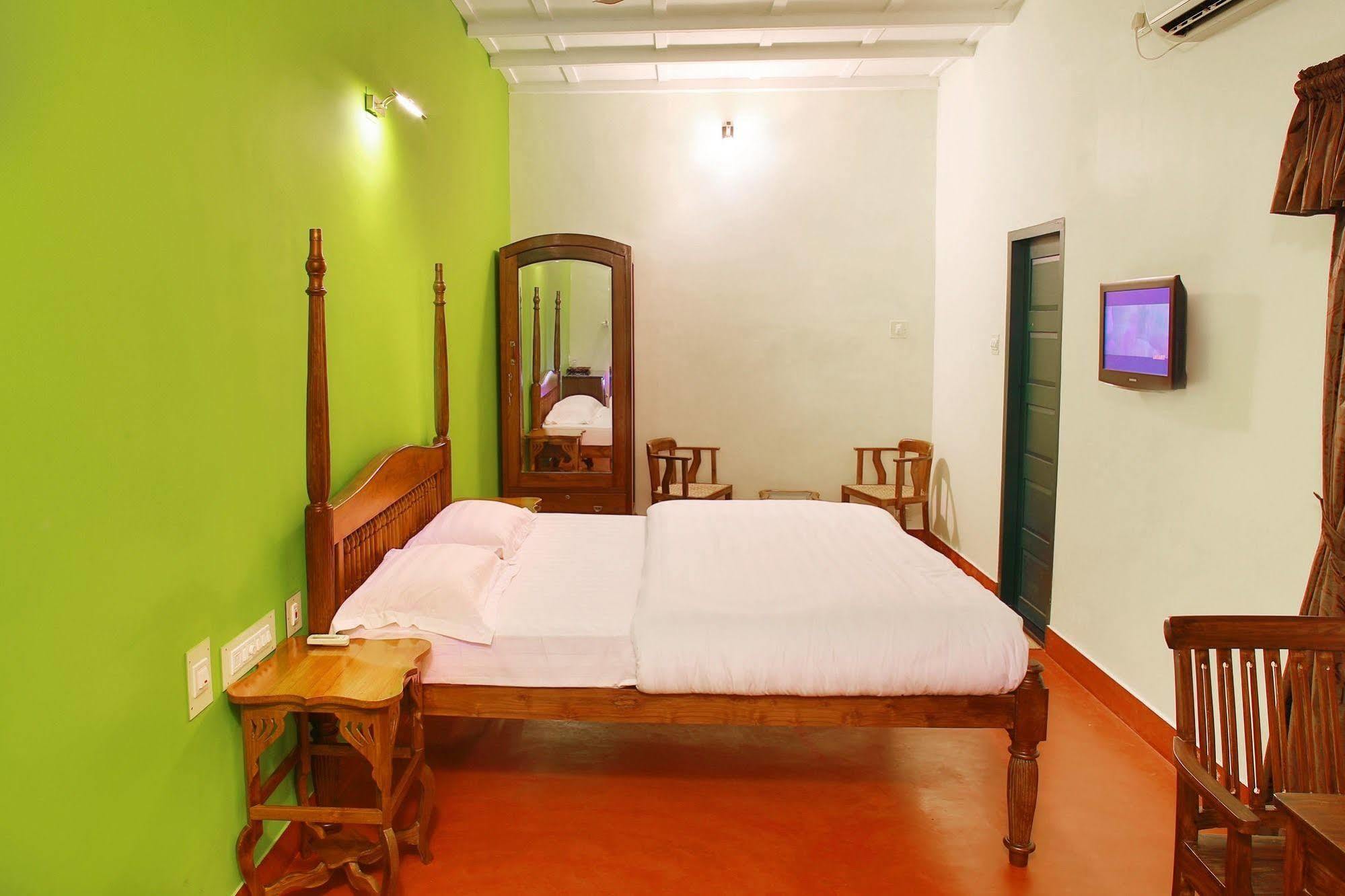 Elphinstone Residency Bed & Breakfast Kochi Exterior foto
