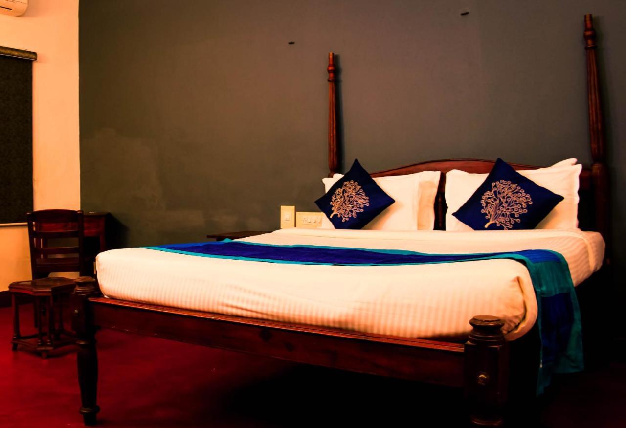 Elphinstone Residency Bed & Breakfast Kochi Exterior foto